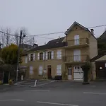 Gloria Location