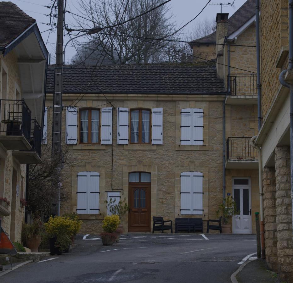 Gloria Location