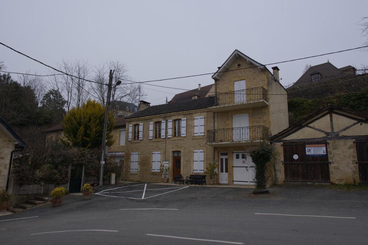 Apartment Gloria Location *